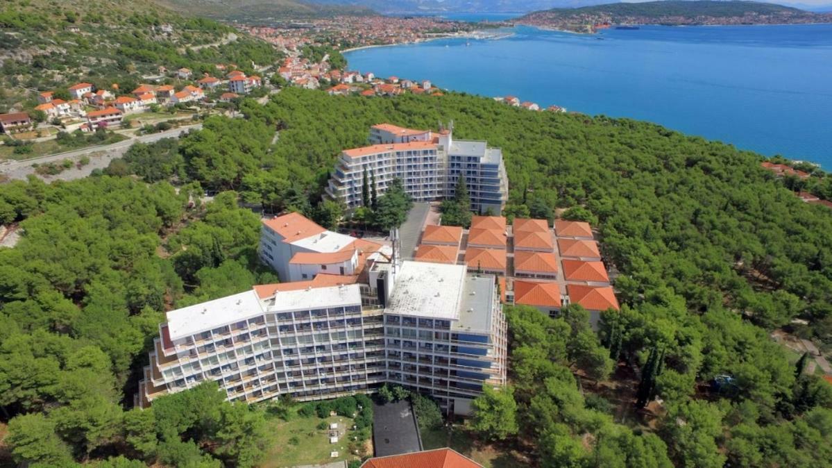 Apartment With Splendid Sea View โตรกีร์ ภายนอก รูปภาพ